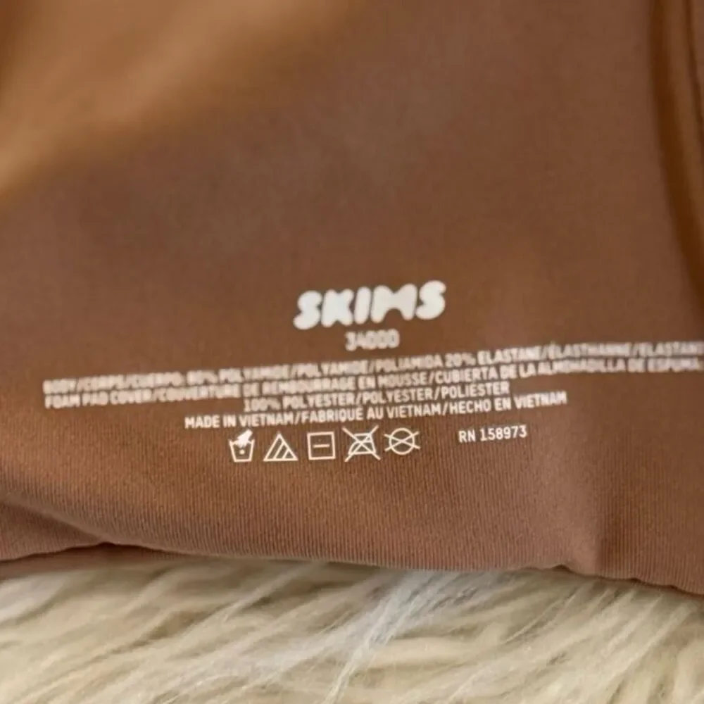 Skims Fits Everybody T-shirt Bra Sienna Size 34DDD - Picture 7 of 8